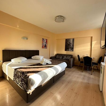 Beyaz Koesk Hotel Истанбул Екстериор снимка