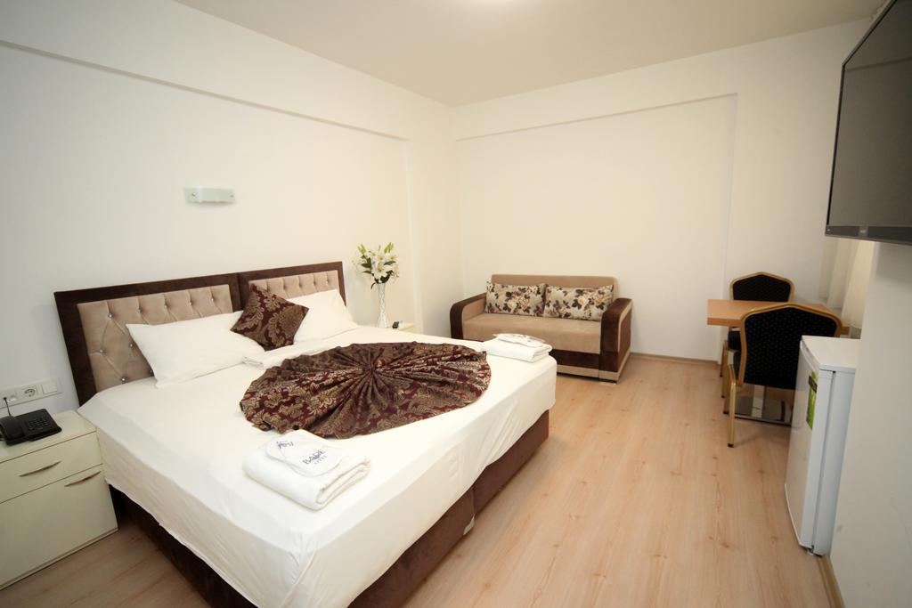 Beyaz Koesk Hotel Истанбул Стая снимка