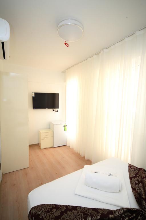 Beyaz Koesk Hotel Истанбул Стая снимка