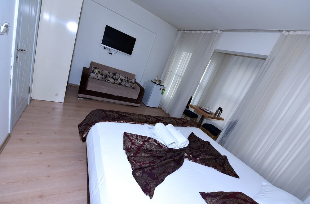 Beyaz Koesk Hotel Истанбул Екстериор снимка