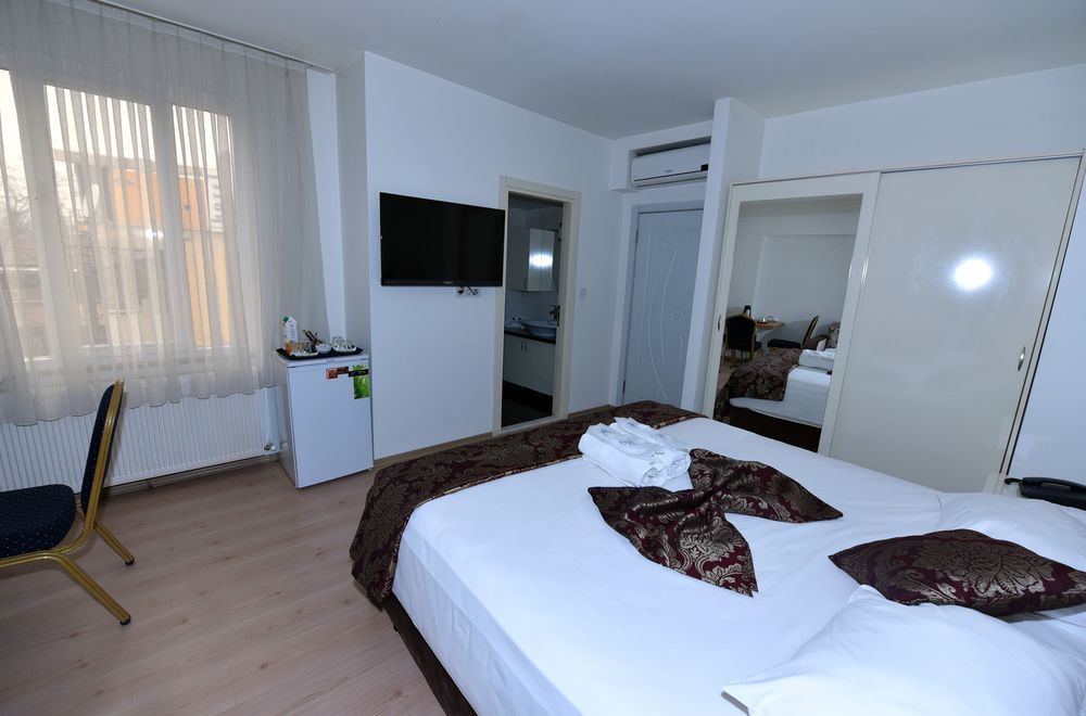 Beyaz Koesk Hotel Истанбул Екстериор снимка